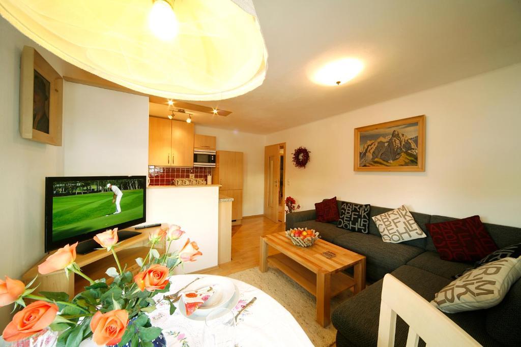 Apartment Haus Schatz Кицбюел Стая снимка